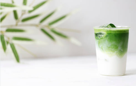 PREPARER UN MATCHA LATTE PARFAIT