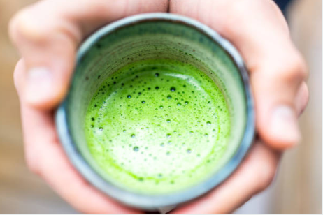 Matcha et digestion — énergie douce qui respecte le système digestif