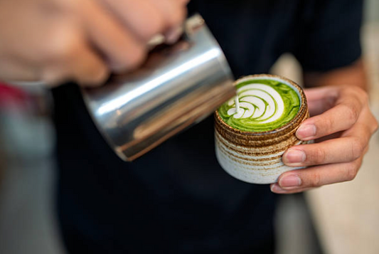 Tasse de matcha Supramatcha — thé vert japonais cérémonial Saemidori