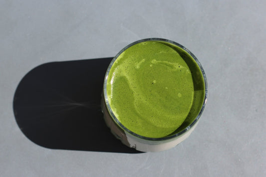 Verre de matcha à emporter, vue du dessus